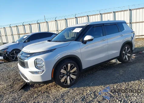 2025 Mitsubishi Outlander Se 2.5 2Wd z USA, uszkodzony, nr VIN JA4J3VA80SZ032016